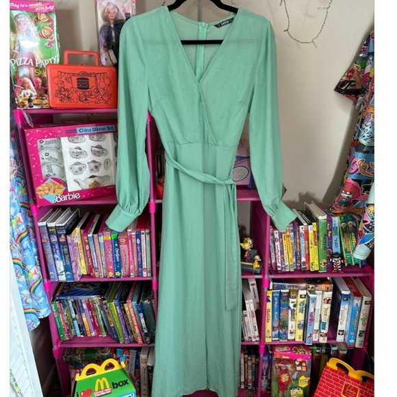 SHEIN Dresses & Skirts - SHEIN LONG SLEEVE MAXI DRESS- SIZE M‎